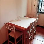 La Casa Di Vicky דירה Maslianico